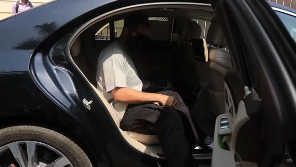 41வது பிறந்த நாளை விலை உயர்ந்த புதிய காருடன் கொண்டாடும் பிரபல நடிகர்... இவ்ளோ அதிக விலையா! தலையே சுத்துது!