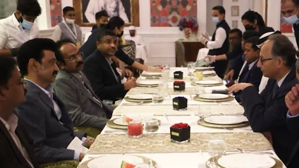 துபாயில் மு.க.ஸ்டாலின் பயன்படுத்தும் சொகுசு காரின் விலை இதுதான்... எவ்ளோனு தெரிஞ்சா 'ஸ்டண்' ஆயிருவீங்க!