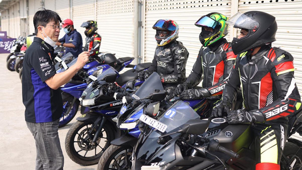 கோவை & ஈரோட்டில் யமஹாவின் புதிய ‘ப்ளூ ஸ்கொயர்’ ஷோரூம்கள்!! பயன்பாட்டிற்கு வந்தன!