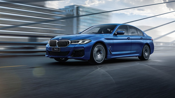 ஊழியர்களுக்கு BMW கார்களை பரிசளித்த தமிழக நிறுவனம்... விலையை கேட்டதும் 'ரெஸ்யூம்' ரெடி பண்ணும் இளைஞர்கள்!