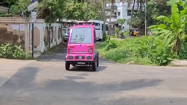 60 கிமீ பயணிக்க வெறும் 5 ரூபா போதும்... 67 வயதான முதியவர் உருவாக்கிய சூப்பரான எலெக்ட்ரிக் கார்!