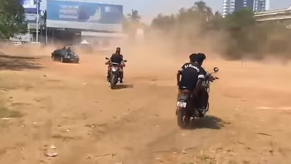 ஆர்டிஓ வரை சென்ற கேரள கல்லூரி மாணவிகளின் ‘ஆர்ட்ஸ் டே’ கொண்டாட்டம்!! வழங்கப்பட்ட புதுமையான தண்டனை!