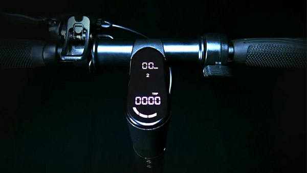 இமோட்டாராட் நிறுவனத்தின் 2 புதுமுக மின் வாகனங்கள் அறிமுகம்... ரெண்டுமே கெத்தான வாகனங்கள்!!