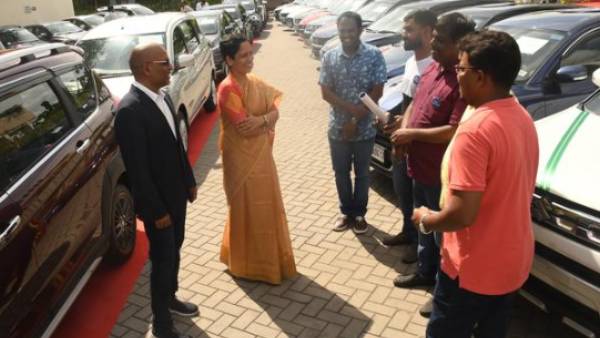 100 ஊழியர்களுக்கு 100 கார்களை பரிசளித்த சென்னை கம்பெனி... மொத்தமா எவ்ளோ கோடி செலவு பண்ணியிருக்காங்க தெரியுமா?