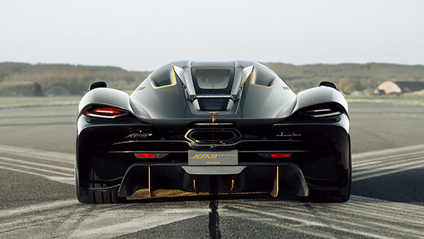 உலகின் அதி-வேக ஹைப்பர் கார் கோனிக்செக் ஜெஸ்கோ அப்சல்யூட் வெளியீடு... மணிக்கு 531 கிமீ வேகத்தில் பறக்கும்!