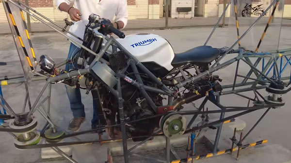 பைக் பறக்குமா!.. சாதாரண டூ-வீலரை பறக்க வைக்கும் முயற்சியில் இந்திய மாணவர்கள்... சூப்பரா ரெடி பண்ணியிருக்காங்க!