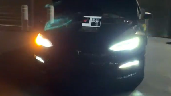 ரொம்ப ஈஸி... ஹெட்லைட்டின் ஆயுட்காலத்தை பல மடங்கு அதிகரிக்கலாம்... இந்த ட்ரிக்ஸ் முன்னாடியே தெரியாம போச்சே!