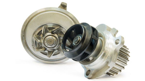 உங்க கார் வழக்கத்துக்கு மாறா வெப்பத்தை வெளியேத்துதா... அப்போது இதுல ஏதாச்சும் ஒன்னுதான் காரணமா இருக்கும்!