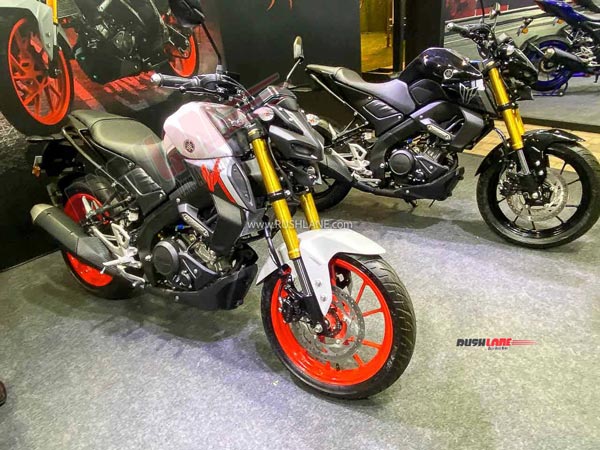 அசத்தலான வண்ணங்களில், ஷோரூம்களில் 2022 யமஹா எம்டி15 வி2 பைக்!! டெலிவிரி விரைவில் ஸ்டார்ட்!