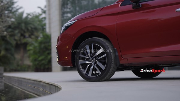 செம சூப்பரா இருக்கே... ஹோண்டா சிட்டி ஹைப்ரிட் ரிவியூ!