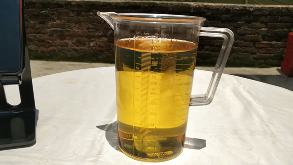 உச்சி வெயில்ல வண்டிய நிறுத்தினா பெட்ரோல் ஆவியாகுமா?.. ரொம்ப நாள் சந்தேகத்திற்கு முற்று புள்ளி வைக்கலாம் வாங்க!