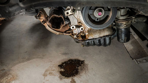 கார் மழையில் நனைந்தால் இவ்ளோ பிரச்சனைகள் வருமா? இது முன்னாடியே தெரியாம போச்சே !