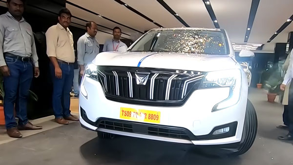 எலெக்சன் தொடங்கபோகுதாம்... அவசர அவசரமாக 5 மஹிந்திரா கார்களை வாங்கிய அரசியல்வாதி! காரணம் என்ன தெரியுமா? 