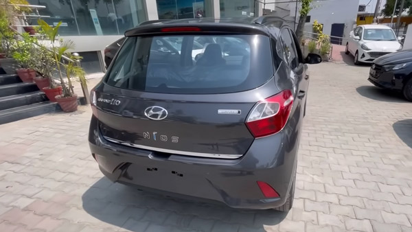 இளசுகளை சுற்றி வளைக்க திட்டம்... கிராண்ட் ஐ10 நியோஸ் மாடலில் புதிய சிறப்பு பதிப்பு அறிமுகம்... இதோட விலை எவ்வளவு தெரியுமா?