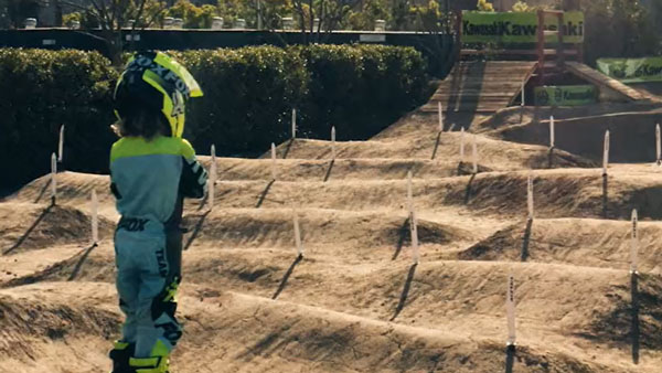 தனது முதல் எலெக்ட்ரிக் பைக்கை வெளியீடு செய்கிறது கவாஸாகி... எப்போனு தெரியுமா?