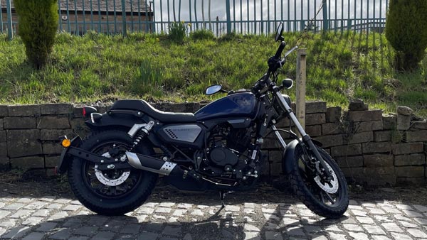 புதிய பைக்கை களமிறக்கும் வெளிநாட்டு நிறுவனம்... ராயல் என்பீல்டுக்கு செக்... இன்னும் ஒரு சில நாட்களில் அறிமுகம்