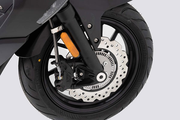 மலிவு விலையில் வருவது உறுதி! மேக்ஸி ரக ஸ்கூட்டர்கள் பிரிவில் புரட்சி செய்ய வருகிறது புதுமுக நிறுவனத்தின் புதிய தயாரிப்பு!