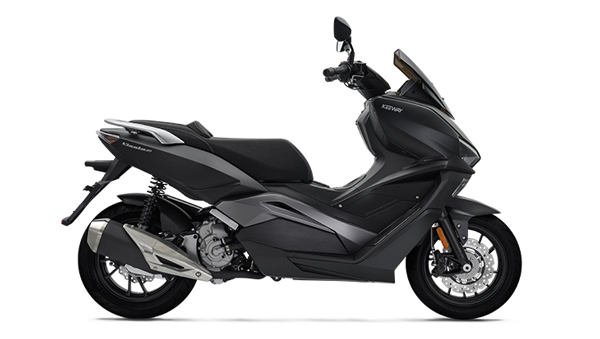 சீன நிறுவனம் இப்படி ஒரு விலையை நிர்ணயிக்கும்னு எதிர்பார்க்கல... இரு ஸ்கூட்டர்களின் விலையை அறிவித்த கீவே!