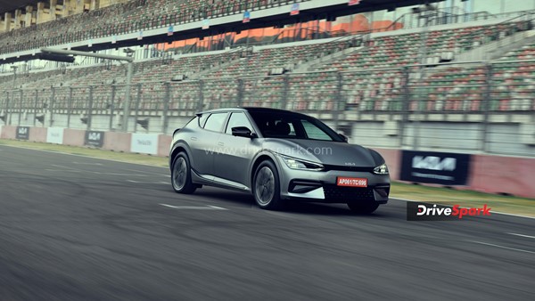 முழு சார்ஜில் 528 கி.மீ பயணிக்கும் கியா இவி6 கார் எப்படி இருக்கிறது ? - ரிவியூ