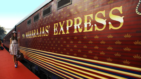 இனி நீல நிற ரயில் பெட்டிகளை உங்களால் பார்க்க முடியாது எல்லாம் மஞ்சள் நிறமாக மாற்றப்படுகிறது ஏன் தெரியுமா? 