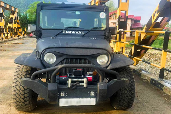 காரை அழகாக்கிணாங்க என்கிற ஒரே காரணத்திற்காக அபராதம் விதித்த நீதிமன்றம்... எவ்வளவுனு தெரிஞ்சா மிரண்டுருவீங்க?