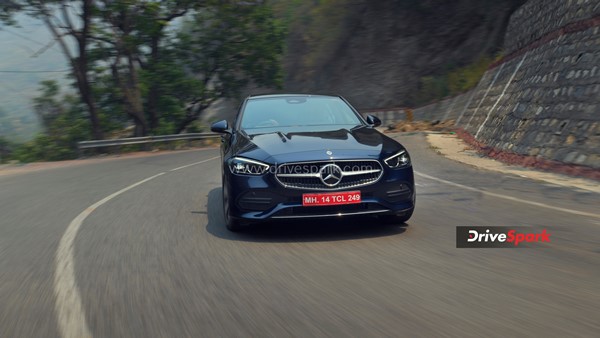 அடேங்கப்பா இந்த பென்ஸ் காரில் இவ்வளவு வசதிகள் இருக்கிறதா? - மெர்சிடிஸ் பென்ஸ் சி கிளாஸ் ரிவியூ 