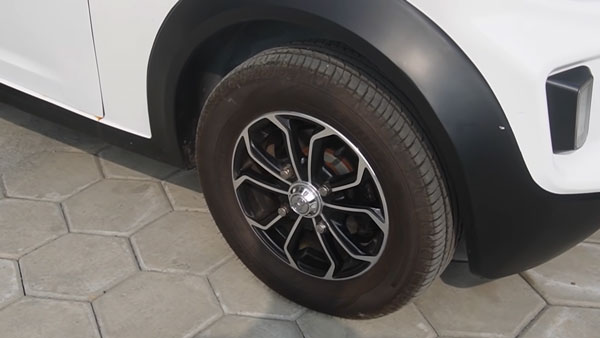 திருப்பூர் பனியனுக்குதானே ஃபேமஸு... எலெக்ட்ரிக் கார எப்போ தயாரிக்க ஆரம்பிச்சாங்க! 150கிமீ பயணிக்க ரூ.60 மட்டுமே ஆகும்!