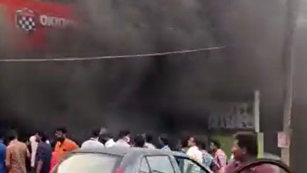 மீண்டும் வெடித்த மற்றொரு எலெக்ட்ரிக் ஸ்கூட்டர் . . . என்னதான் பிரச்சனை ? 