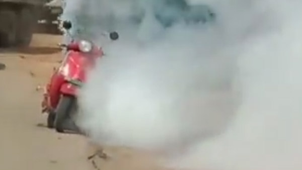 மீண்டும் வெடித்த மற்றொரு எலெக்ட்ரிக் ஸ்கூட்டர் . . . என்னதான் பிரச்சனை ? 