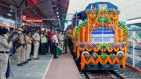 ரயில் இன்ஜின் ஹாரனிற்கு பின்னால் இவ்வளவு அர்த்தம் இருக்கிறதா? எத்தனை விதமான சத்தங்கள் இருக்கிறது தெரியுமா? 