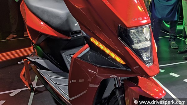 சிம்பிள் ஒன் எலெக்ட்ரிக் ஸ்கூட்டருக்காக காத்திருப்பவர்களுக்கு மகிழ்ச்சியான செய்தி... என்னனு தெரியுமா?