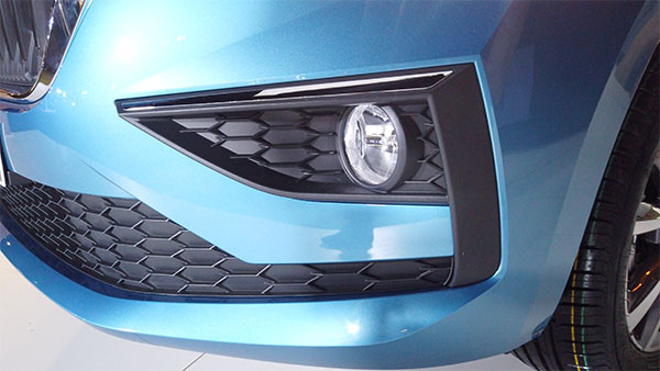 யாருமே எதிர்பாக்கல... அனைவரையும் மூக்கின் மேல் விரல் வைக்க வைத்த ஸ்கோடா நிறுவனம்... இதெல்லாம் வேற லெவல்!