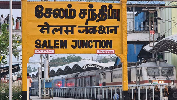 ரயில்வே ஸ்டேஷனில் உள்ள மஞ்ச கலர் போர்டில் இவ்ளோ பெரிய விஷயம் மறஞ்சிருக்கா? இது முன்னாடியே தெரியாம போச்சே!