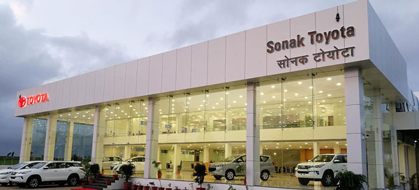 ஒரு ஃபார்ச்சூனர் காரை வித்தா அரசுக்கு 18 லட்ச ரூபா வருவாய் கிடைக்குதா!.. அப்படினா உற்பத்தியாளர் எவ்வளவு சம்பாதிப்பாங்க?