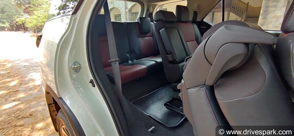 3வது வரிசை இருக்கைகளிலும் அதிக வசதியை எதிர்பார்ப்பவரா நீங்க?.. இந்த 7 கார்கள்ல அது ரொம்ப தாராளமாகவே இருக்கு!