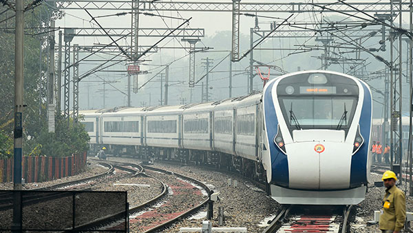 உக்ரைனை உதறி தள்ளிவிட்டு சீனா பக்கம் சாயும் ரயில்வே ; மோடி சொன்ன அந்த ஒரு வார்த்தைக்கு தான் இதெல்லாம் நடக்குது