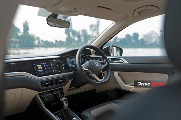 இளசுகளின் மனசை கொள்ளயடிக்கும் ஃபோக்ஸ்வாகன் விர்டுஸ் ரிவியூ