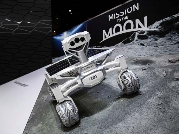 இனி நிலவிலும் கால் டாக்ஸிகள் ஓடும்... லூனார் கார்களை தயாரிக்கத் தீவிர முயற்சி