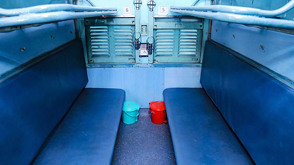 கம்மி விலையில் ரயில் டிக்கெட் புக் பண்ண இப்படி ஒரு ஐடியா இருக்கா ? இவ்ளோ நாளா இதை மிஸ் பண்ணீட்டோமே !