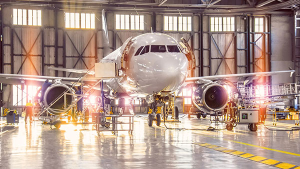 பாத்திரங்களை போல் விமானத்தையும் அலுமினியத்தில்தான் உருவாக்கறாங்க! இதுக்கு பின்னால இவ்ளோ பெரிய ரகசியம் இருக்கா?