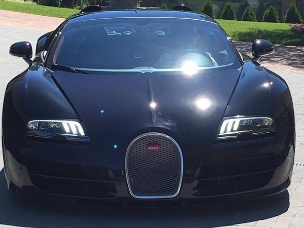 ஸ்பெயினில் விபத்திற்குள்ளான ரொனால்டோவின் புகாட்டி வெய்ரான்!! ஷோரூம் விலை மட்டுமே ரூ.16 கோடியாம்!