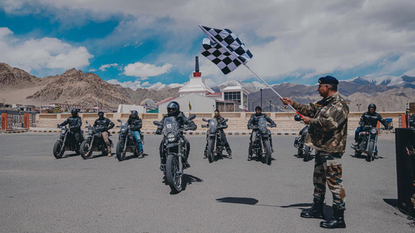 குறிப்பிட்ட இந்த ஊருக்கு போறவங்களுக்கு சர்வீஸ் இலவசம்... பிரபல டூ-வீலர் நிறுவனம் அறிவிப்பு! அட இந்த ஊரா இப்பவே கிளம்பிட்றோம்!