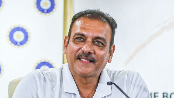 மிக மிக பழைய ஆடி காரை புதிது போல் மாற்றிய பிரபல முன்னாள் கிரிக்கெட் வீரர்... ரொம்ப சூப்பரான கார் மாத்தியிருக்காங்க!