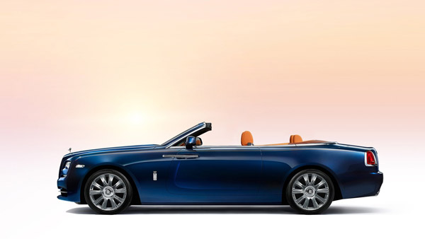 கீல் கீயை ஆக்டிவேட் செய்த ரோல்ஸ் ராய்ஸ் உரிமையாளர் . . . காரை நடுரோட்டிலேயே நிறுத்திவிட்டுத் தப்பிச்சென்ற திருடர்கள் . . . நடந்தது என்ன ? 