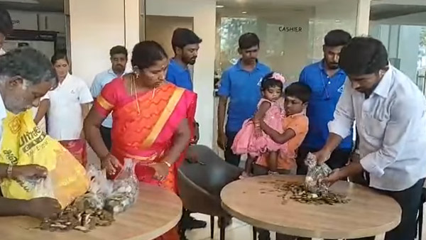 ரூ. 10 நாணயங்களை கொண்டு 6 லட்ச ரூபா காரை வாங்கிய தருமபுரி இளைஞர்! யுட்யூபில் ஃபேமஸாவதற்கு அல்ல! வேறு எதற்கு?