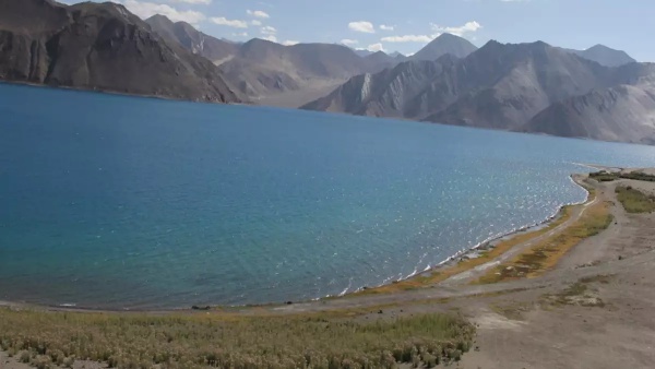 டொயோட்டா ஃபார்ச்சூனர் காராலேயே முடியல... இது தேவைதானா!! ரூ.50,000 அபராதத்திற்கு உள்ளான டெல்லி தம்பதி!