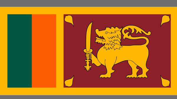 என்னதாங்க நடக்குது அங்க... பெட்ரோல் வாங்க இலங்கை தேசிய கிரிக்கெட் வீரருக்கே இந்த நிலைமையா!! 