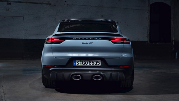 இளம் இந்திய செல்வந்தர்களுக்கு ஏற்ற கார் சொகுசு கார்... மணிக்கு 300 கிமீ வேகத்தில் செல்ல கூடியது!