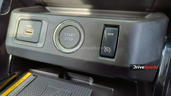 புதிய ஸ்டைல் அப்டேட்களை பெற்ற ரெனால்ட் கைகர் கார் எப்படி இருக்கிறது ? - ரிவியூ