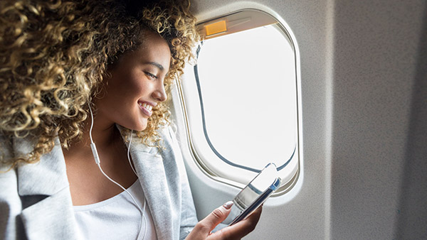 ஏர்பிளேன் மோட் என்றால் என்ன? விமான பயணத்தின்போது இதை ஆக்டிவேட் செய்யலனா இவ்ளோ பிரச்னை ஏற்படுமா?